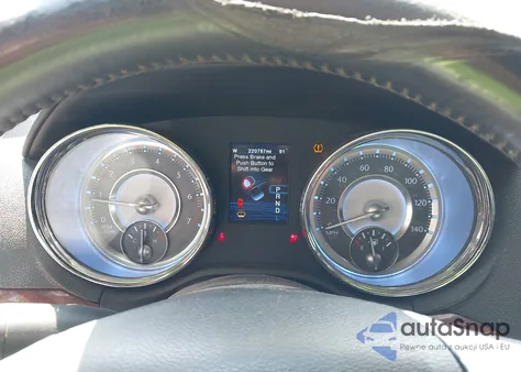 2012 Chrysler 300 Limited из США, поврежденный, VIN 2C3CCACG5CH212738